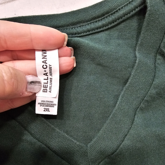 LOT of 3- Unisex Tshirts - Picture 7 of 8